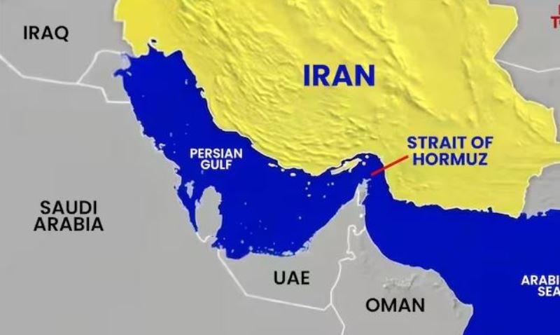 The Strait of Hormuz: A Critical Chokepoint in Global Oil Trade 🌊
